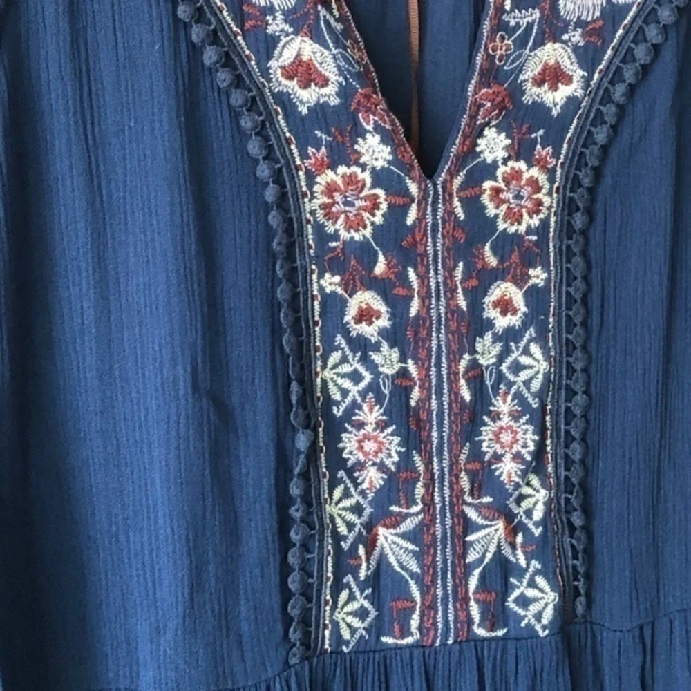 Knox Rose Starry Night Navy Blue Embroidered Boho Bell Sleeve Rayon Dress Sz S